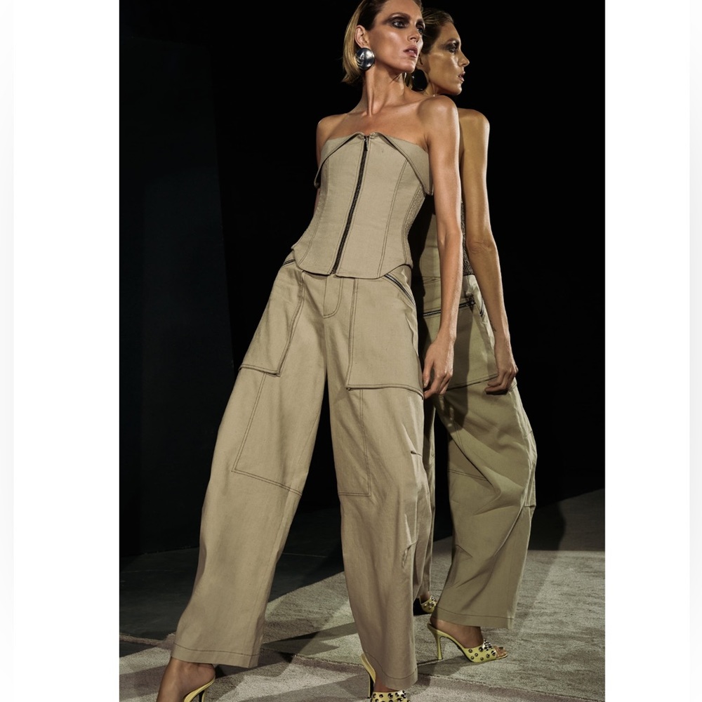 Zara co-ord set TOPSTITCHED ZIPPERED PANTS and BUSTIER - Picture 2 of 16